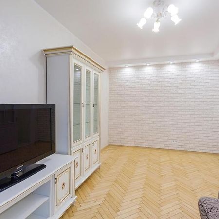 Апартаменты Дворец Спорта Kiev Buitenkant foto