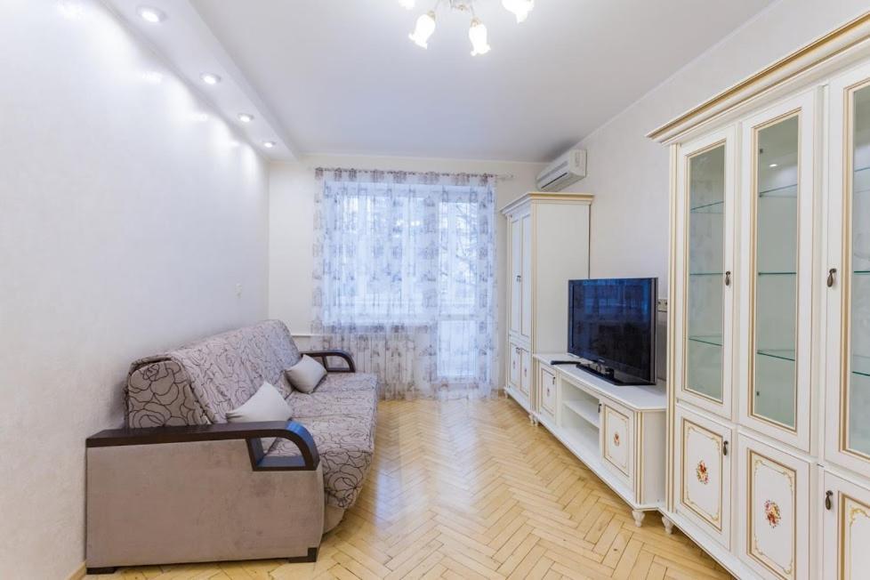 Апартаменты Дворец Спорта Kiev Buitenkant foto