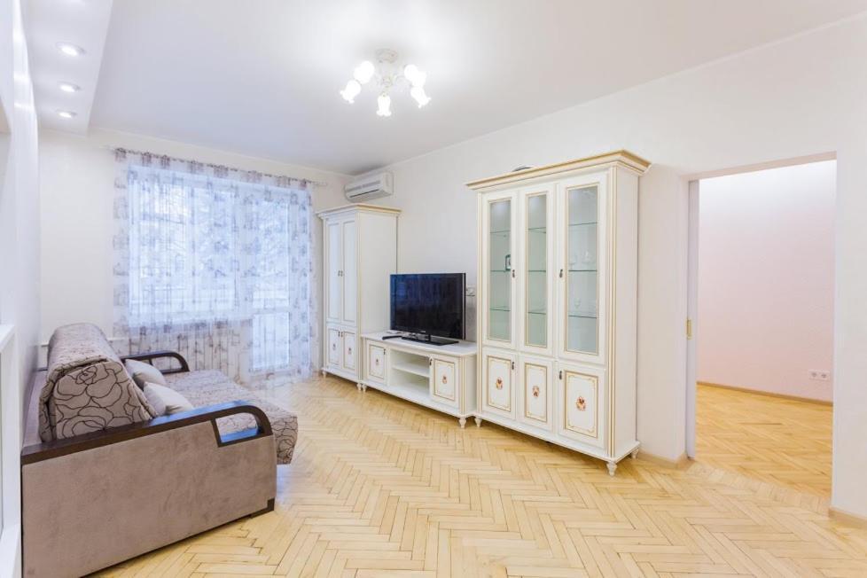 Апартаменты Дворец Спорта Kiev Buitenkant foto