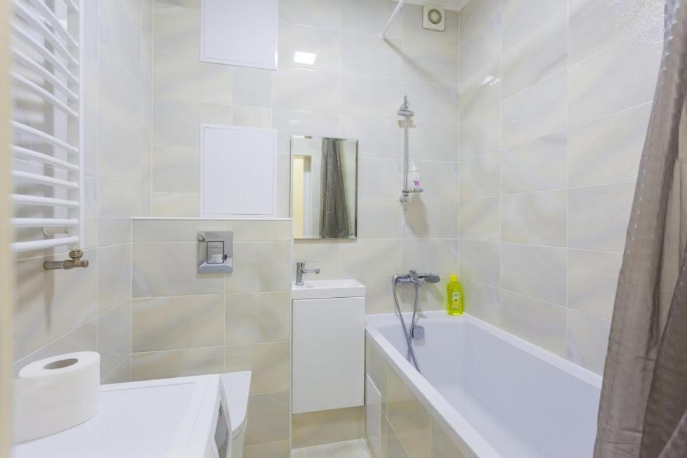 Апартаменты Дворец Спорта Kiev Buitenkant foto