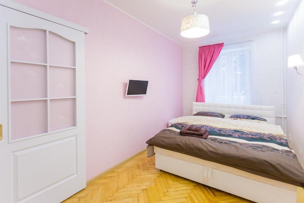 Апартаменты Дворец Спорта Kiev Buitenkant foto